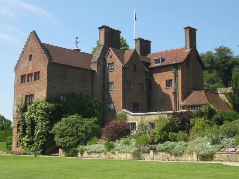 Retreat in Surrey Near Hever Castle