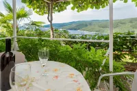 Apartments Mandica