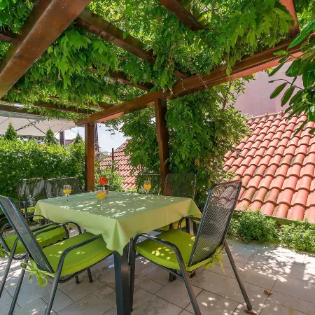 Apartments Ljiljana
