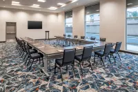 Hyatt House Fresno Campus Pointe