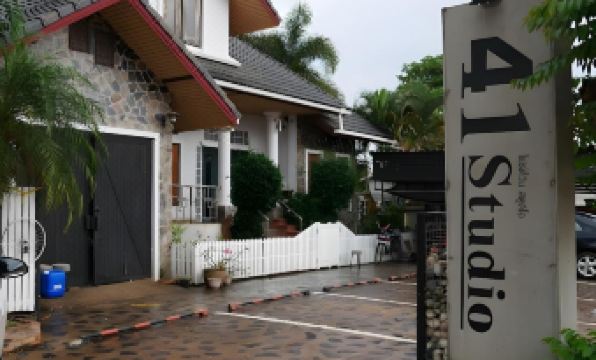 41 Studio - Adults Only