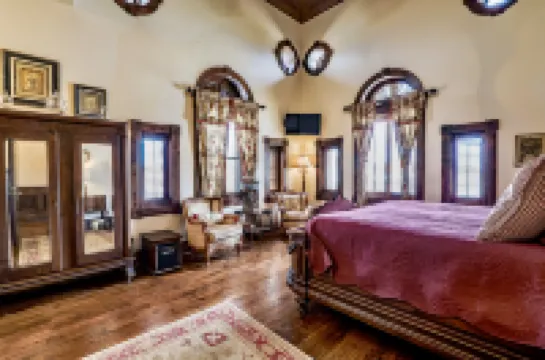 Eastburn Inn Hotels in 