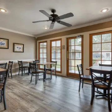 SureStay Hotel by Best Western Leesville