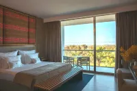 Wine & Books by the Sea, Algarve Resort