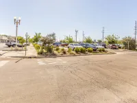 The Hanford Hotel - parking