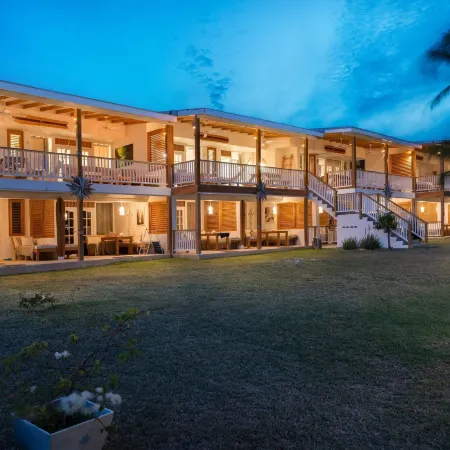 Surfers Bay Resort