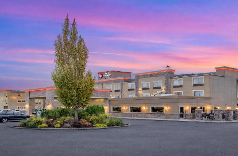 Best Western Plus Peppertree Airport Inn