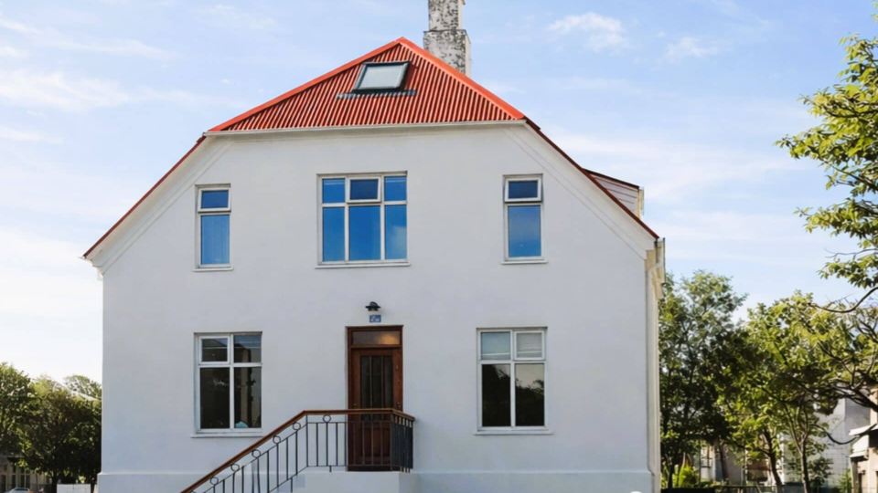 Refurinn Reykjavik Guesthouse