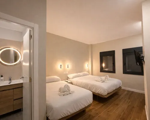 Hostal Bernabeu 2 Отели рядом с достопримечательностью «Небоскреб банка Бильбао»