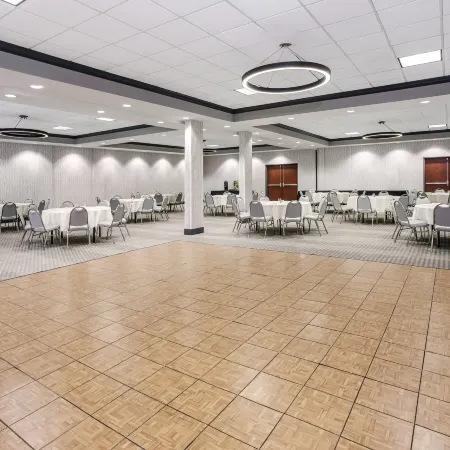 Holiday Inn QUINCY by IHG
