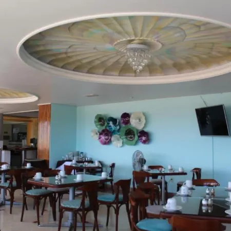 Hotel Playa Marina
