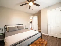 Scenic Getaway Near Bardstown & Bourbon Trail - Pet Friendly, Game Room, Deck