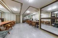 Windsor Royal Hotel - Bãi đậu xe