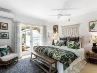 Noosa Valley Manor B&B Hotels in Doonan