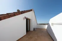 Spacious 4BR Townhouse - Rooftop Terrace - 3-Star