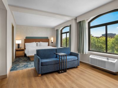 Hampton Inn by Hilton Addison Dallas