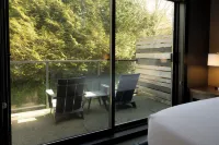 Tofino Resort + Marina - Balkoner