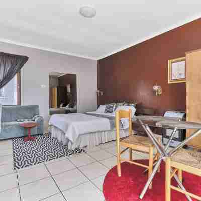 The Cozy 1 Bedroom Apartment Rooms