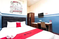 RedDoorz Plus Near Universitas Indonesia - petit déjeuner