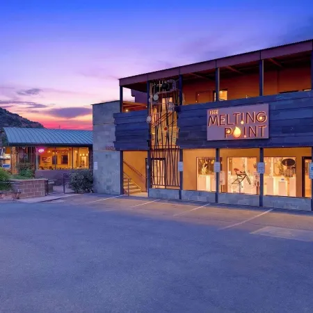 Red Rock Collection by Avantstay - Sleeps 14, 3 Sedona Stays With Mountain Views, In West Sedona