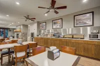Whitefish Riverfront Hotel - breakfast