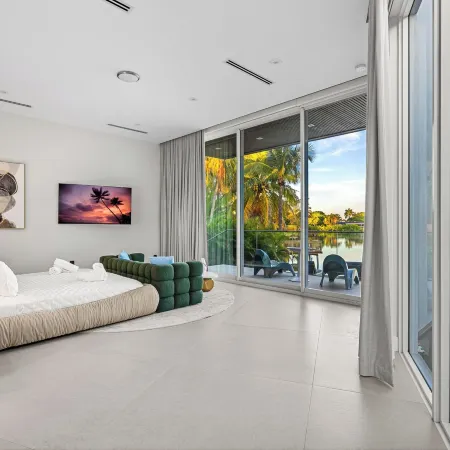 Signature Waterfront Villa by the Glamhomes