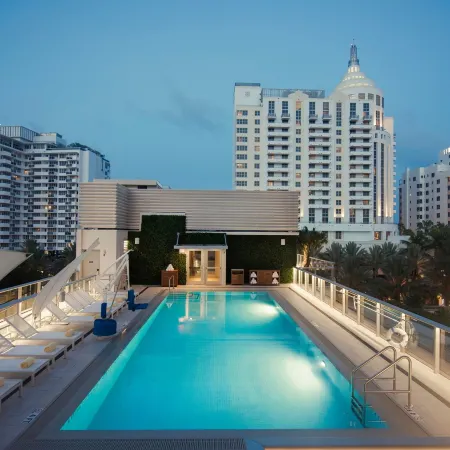 Iberostar Waves Berkeley Shore Отели рядом с достопримечательностью «Новый Мир Симфонии»