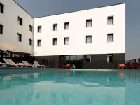 Greet Hôtel Orthez Bearn - Pool