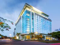 Novotel Miami Brickell Hotels near Lummus Park