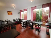 Adonis Lyon Est Hôtel Artys