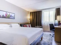Novotel Maastricht Hotels near Randwijck