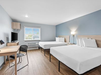 Birch Hill Suites Clarksville-Louisville North