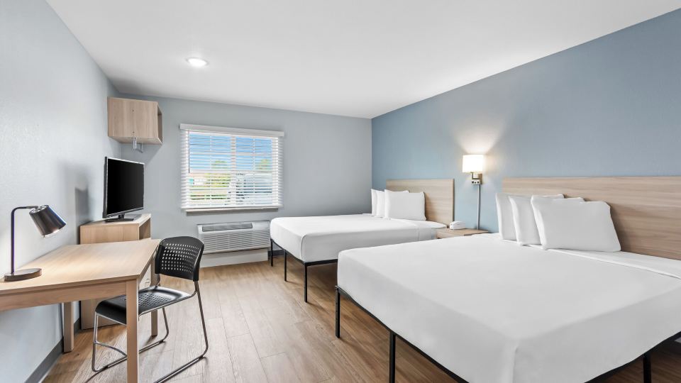 Birch Hill Suites Clarksville-Louisville North