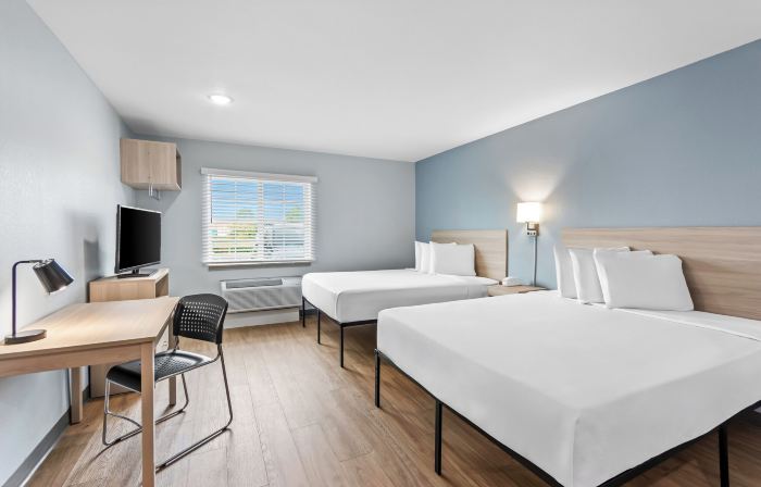 Birch Hill Suites Clarksville-Louisville North