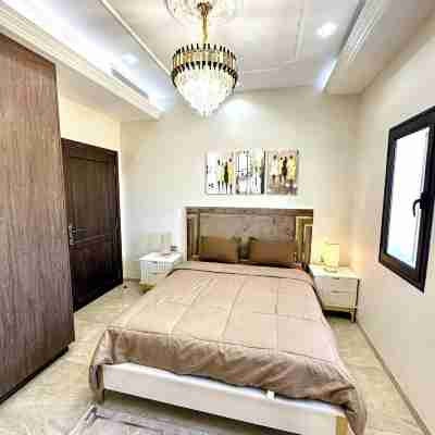 Lovely 3 Bedrooms Fully Equipped with Central AC Rooms