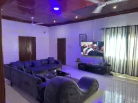 The Retreat Apartments - Apartments