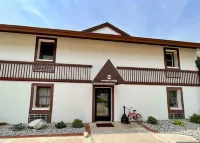 Shanty Creek 2bd 2ba Adjoining Rooms Ski-golf