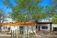 Style and Adventure in SMA Family Home - Villas