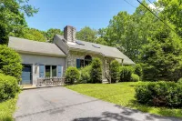 Lake Access & Private Hot Tub at Poconos Home! - 3-Star