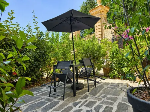 Appart Hotel Spa Perpignan - ที่มีสปา