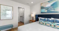 Bayside Getaway - Near Beach - Villas