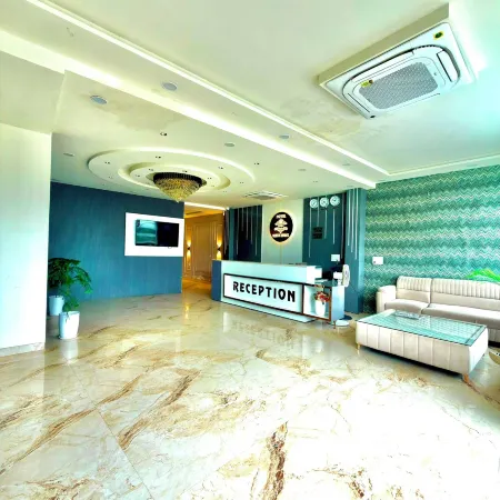 Hotel Majestic Heights