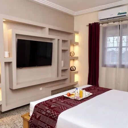 RESIDENCE HOTEL YAKRO SUR SEINE