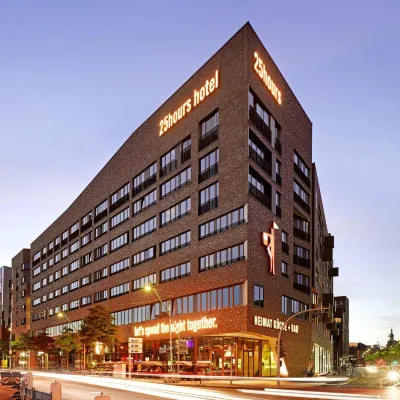 25Hours Hotel Hamburg HafenCity Отели рядом с достопримечательностью «Вильгельмсбург»