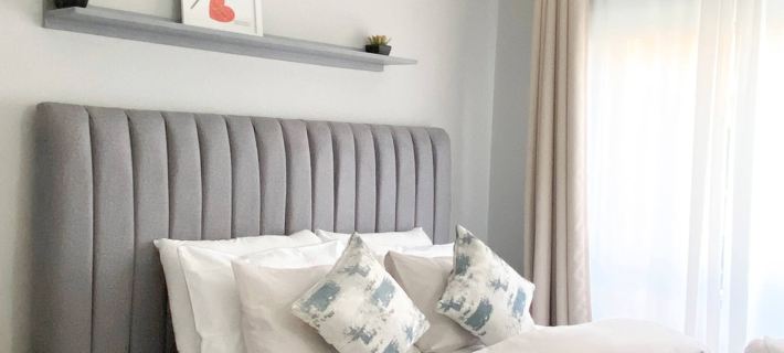 Elegant 1-Bedroom Condo in Fumba Town, Nyamanzi Hotels in West