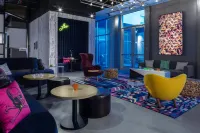 Aloft Savannah Airport - parking