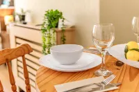 Rosewick Villa wt Office, Garden & Free Parking - 2-Star