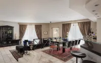 Athenian Riviera Luxurious Residence - 4 Yıldız