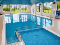 The Wiltshire Hotel, Golf and Leisure Resort - Yüzme Havuzu
