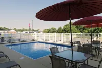 Red Roof Inn Georgetown, IN – Louisville West - С бассейном